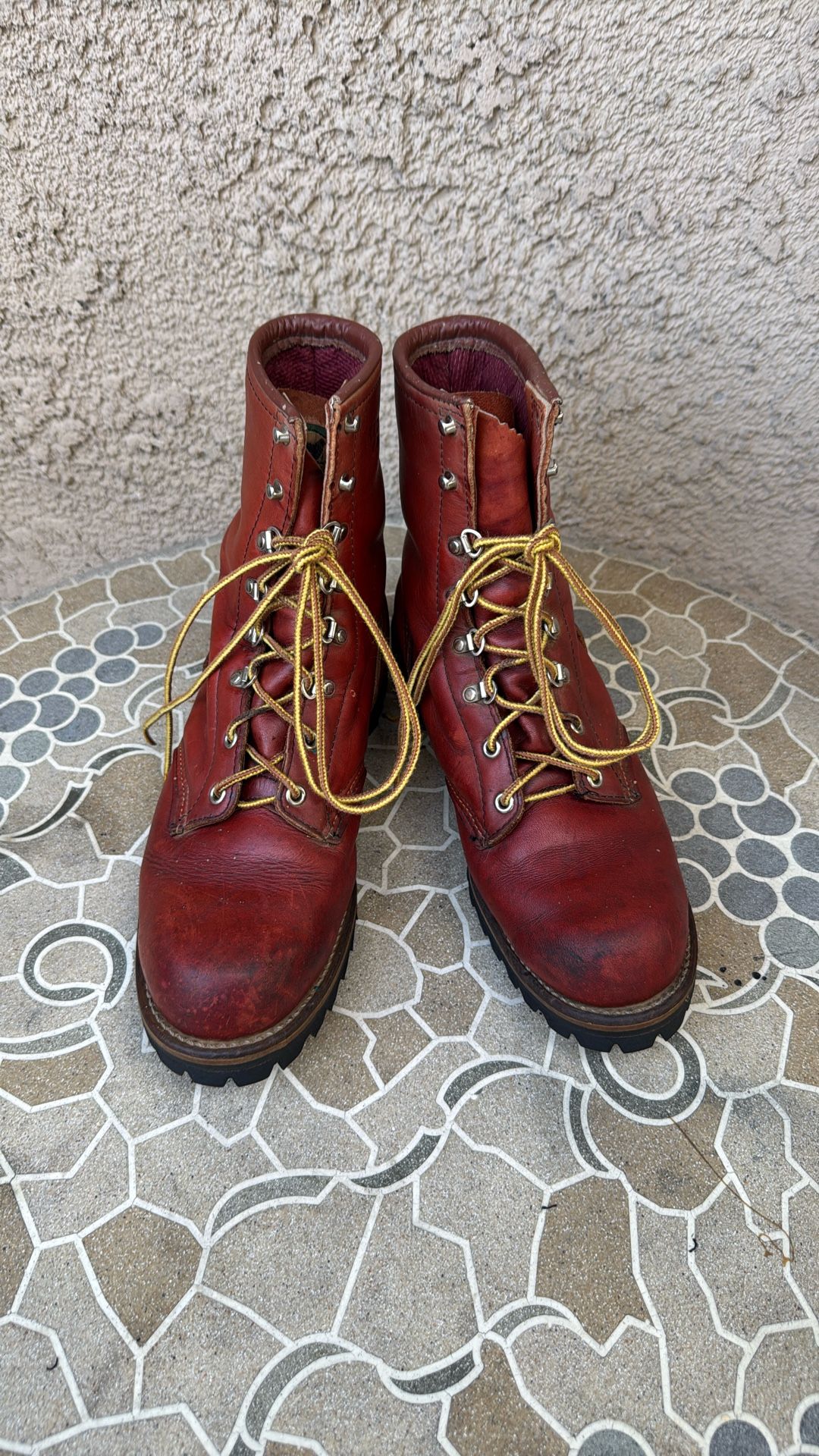 BOOTS RED WING SOFT TOE SIZE 8 MENS  & Accessories