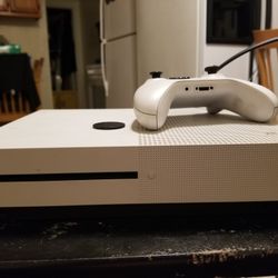 X BOX ONE S