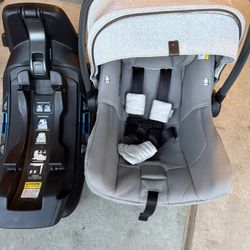 Nuna Car seat 