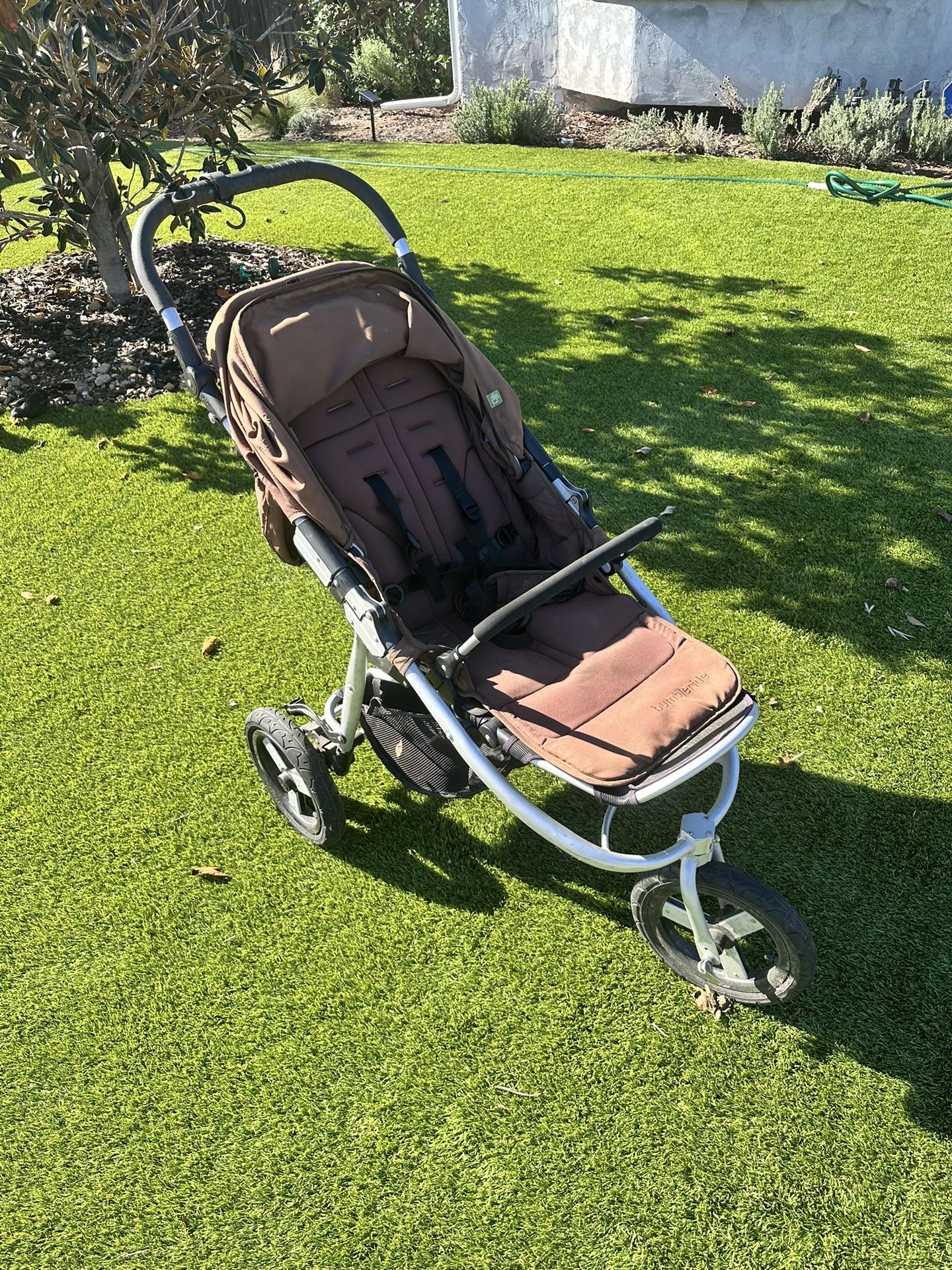 Bumbleride Jogging Stroller – Good Condition (Needs New Inner Tubes)