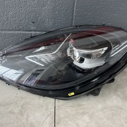 2019 2020 2021 PORSCHE MACAN LEFT DRIVER SIDE HEADLIGHT XENON OEM