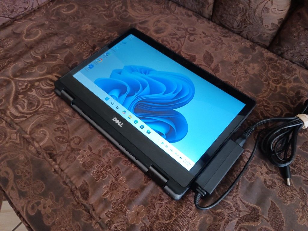 Touchscreen Laptop Dell Latitude 3379-core i5-2in1-360-12gb Ram-128gb HD SSD-Solid Go-od For Stud-ents.