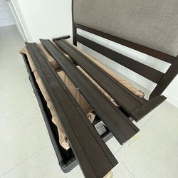 Wood Bed Frame with Headboard — Description