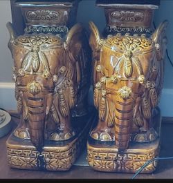 2 Large Elephants & 2 Small Elephants