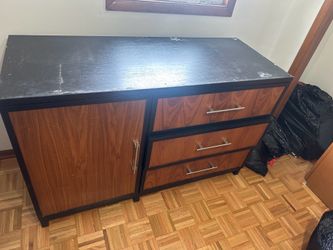 Dresser (real wood)