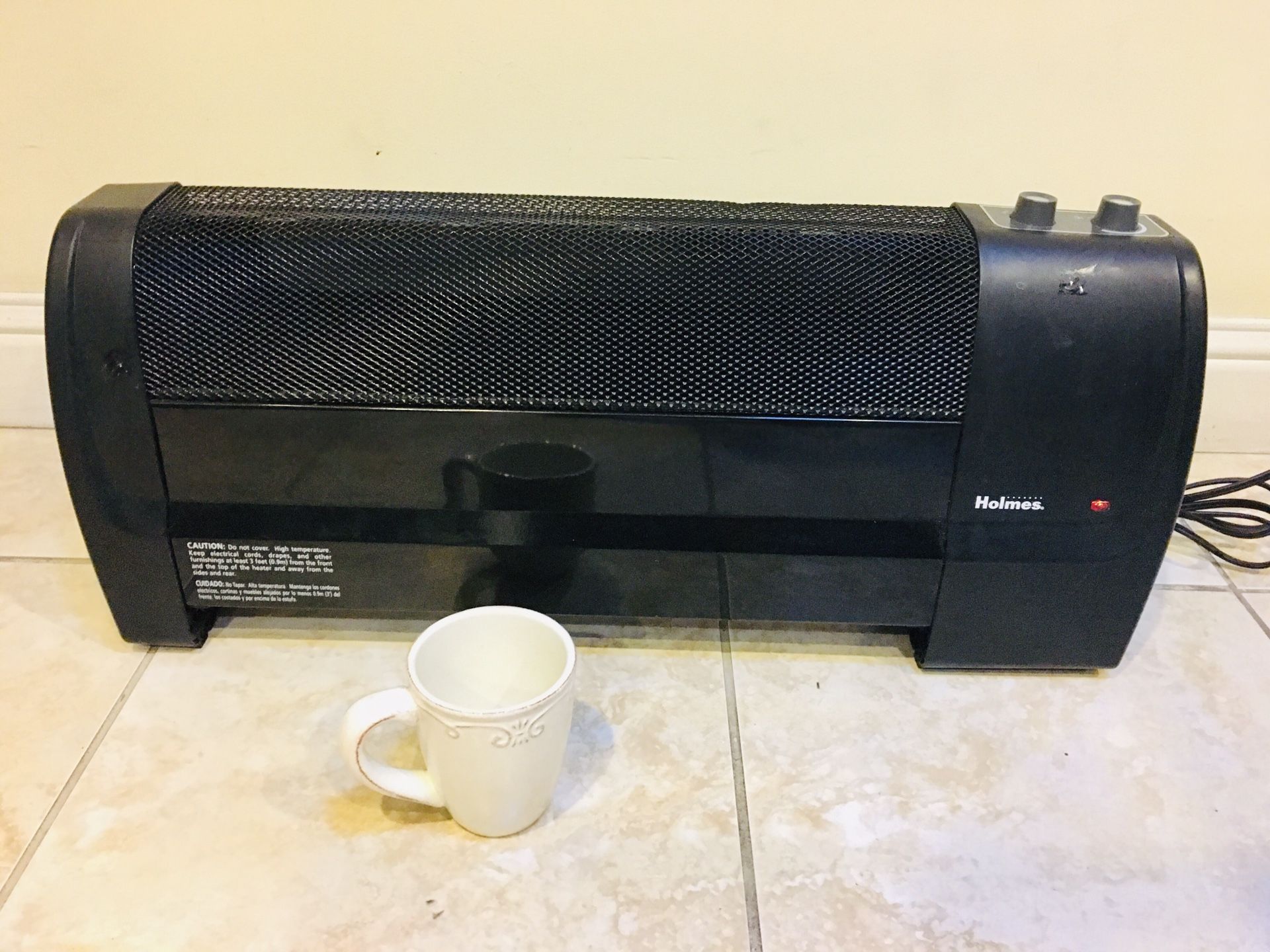 Holmes Electric heater . Excellent Working Condition .