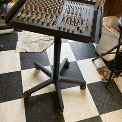 Mixer Stand