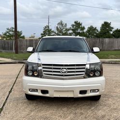 2006 Cadillac Escalade ESV. Luxury Sport Utility 4D