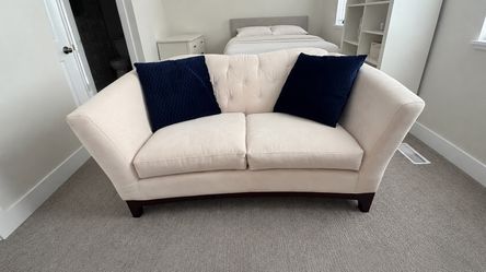 Ivory Love seat