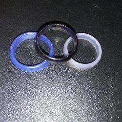 3ct Glass Black Blue White Stackable Rings Size 7.5

100% of all proceeds go to the Pure Water Ministries Navajo Reservation AZ

3