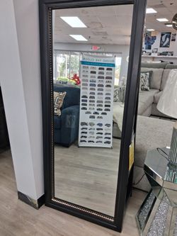 *Summer Sale Event!!!*---Stylish Ashley Full Body Mirror W/Lighting&Storage---Delivery/Store Pickup Available👌
