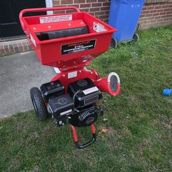Predator 6.5HP Chipper/Shredder – LIKE NEW – $325 (Fayetteville)
