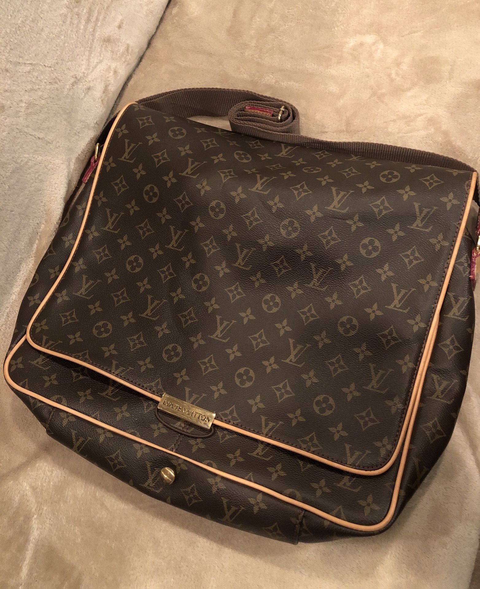 Louis Vuitton Messenger Abbesses Monogram Brown