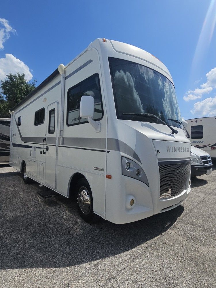 2018 WINNEBAGO INTENT 26M