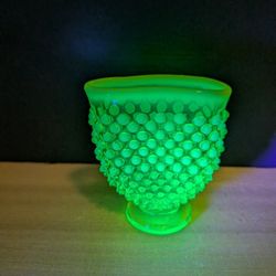 Vintage Fenton Hobnail Opalescent Uranium Fan Vase
