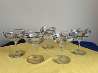 Elegant Champagne Stem Glasses 
