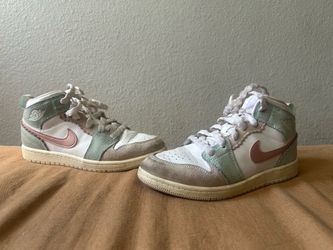 Nike air jordan 1mid