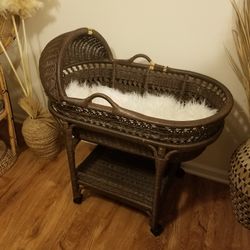 Gorgeous Boho Rattan Vintage Style Pottery Barn Kids Wicker Baby Bassinet