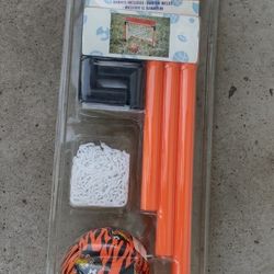 Vintage Disney Store Exclusive Winnie The Pooh Soccer Goal & Tigger Ball Set