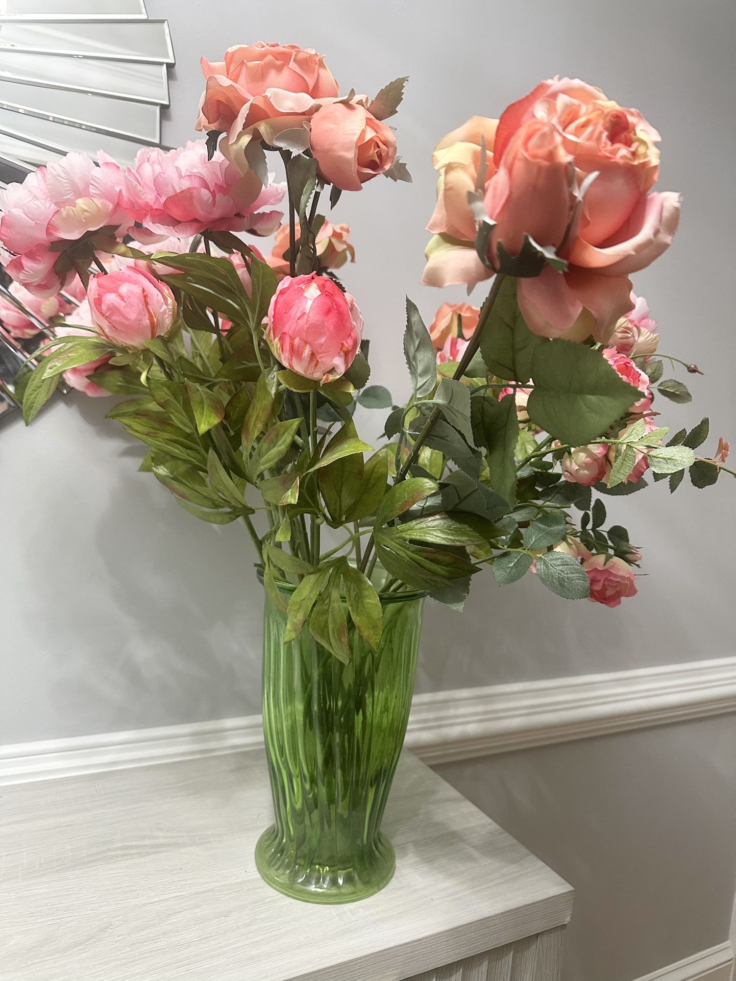 GREEN GLASS VASE