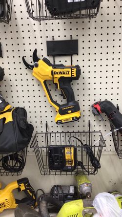 Dewalt Lawn Snippers