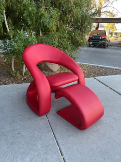 Post Modern Chair And Ottoman ( Can Deliver For $10 )