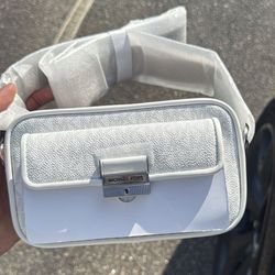 Michael Kors carry bag