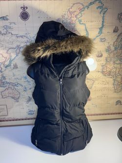 Banana Republic Women’s XS Black Quilted Puffer Vest Faux Fur Trim Hood