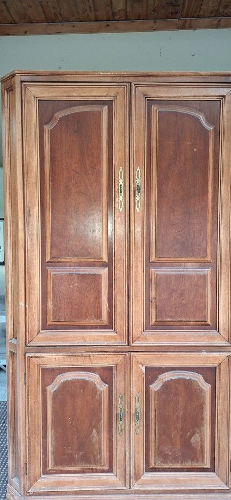 Armoire