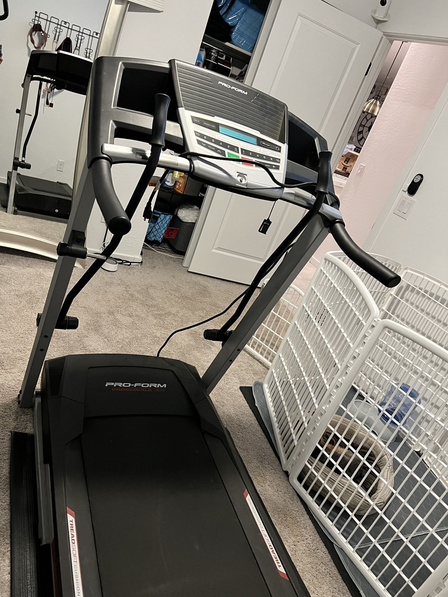 Proform Crosswalk Treadmill 395 for Sale in San Tan Valley AZ OfferUp