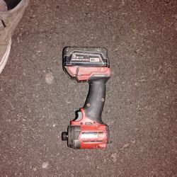 Milwaukee Impact Drill 