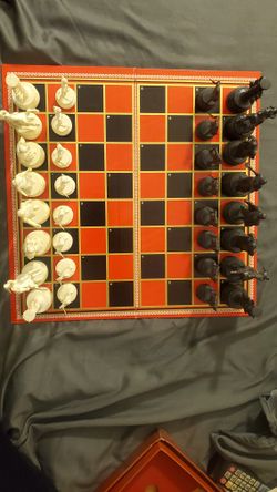 Ancient Rome  Chess Set.  By Classic Games Company 