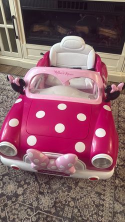 Minnie Mouse car