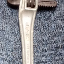 USED 14 INCH ALUMINUM RIDGID OFFSET PIPE WRENCH 