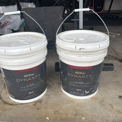 5 Gal Ultra Puré White Flat Exterior Stain-blocking Paint 