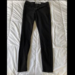Signature Levi Strauss Gold Mid Rise Skinny Jeans 