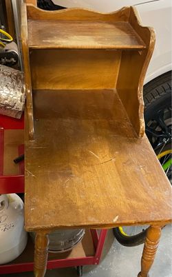 Side / Nightstand Table