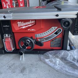 Milwaukee M18 FUEL ONE-KEY 18-Volt Lithium-Ion Brushless Cordless 8-1/4 in. Table Saw (Tool-Only)