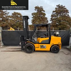 2019 Hyundai 40L-7A LPG 9,000 lbs. Pneumatic Dually Forklift SS- 1,305 Hours