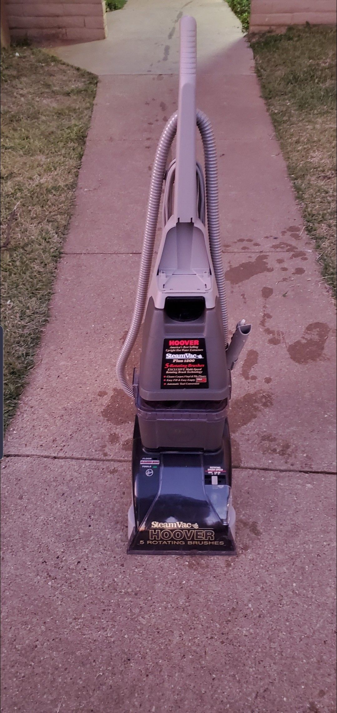 hoover steam cleaner carpet washer.