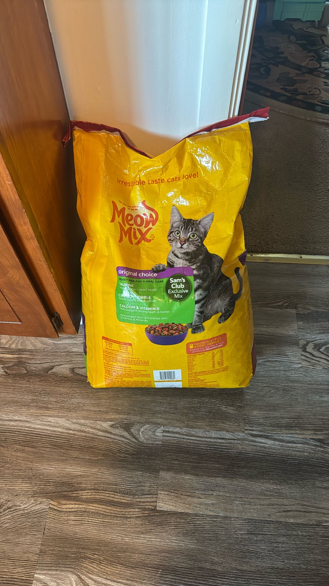 Meow Mix 32 Lb Bag