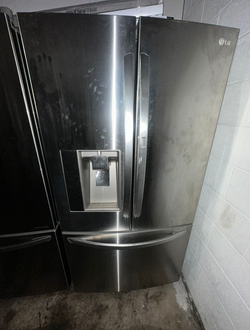LG 3‑Door Refrigerator Stainless w/ Ice Maker – Priced to move