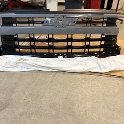 2025 Chevy Silverado 1500 Grille