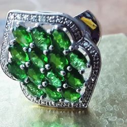 Green Gemstone Ring Gold Gift Box Included 