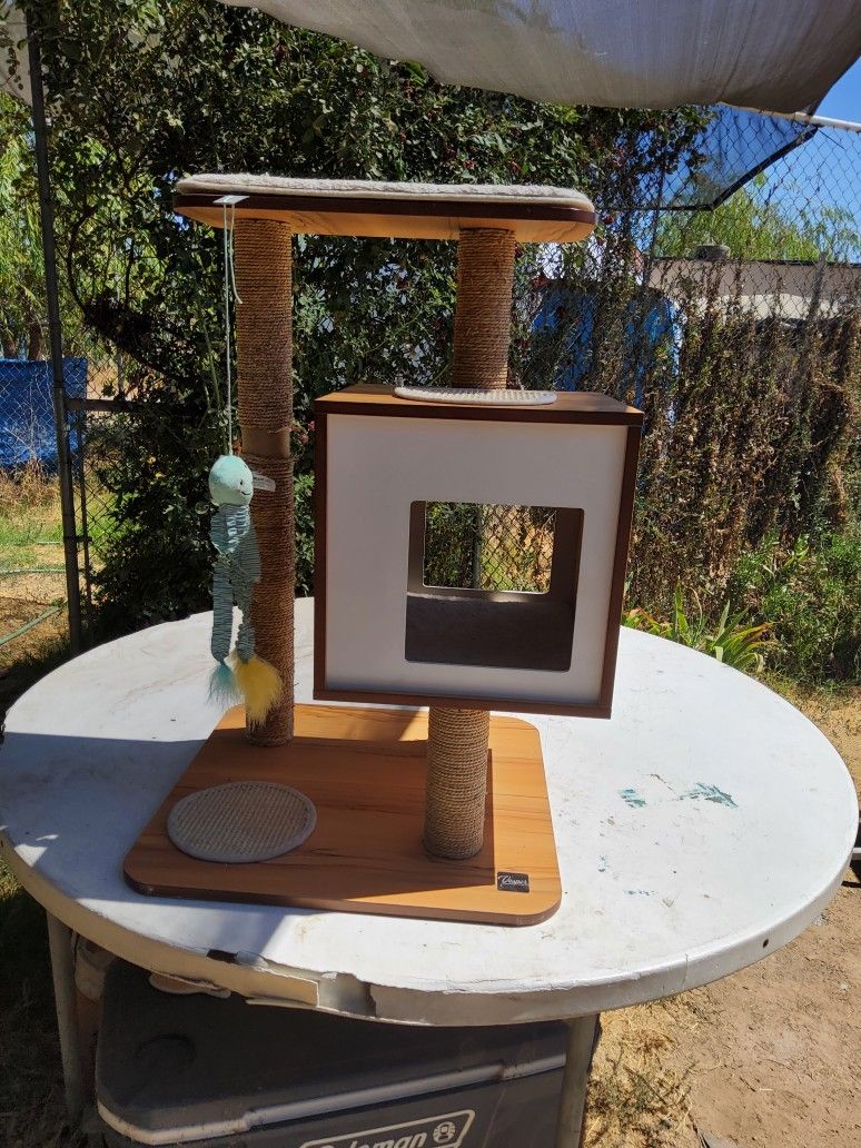 Wooden Cat Tree Measures 34in X42in