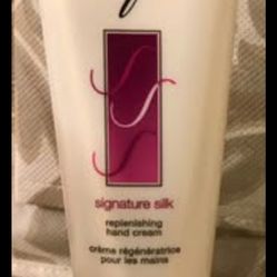 Skin so soft signature silk hand cream
