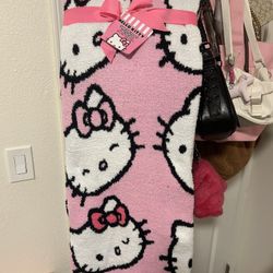 Hello Kitty Knit Blanket 