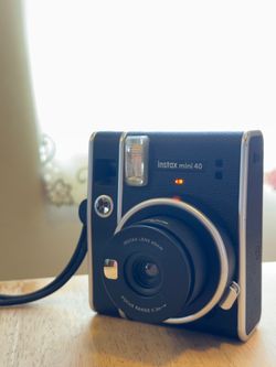Fuji film Instax Mini 40 Instant Camera