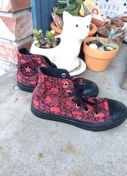 Converse skull print size 1