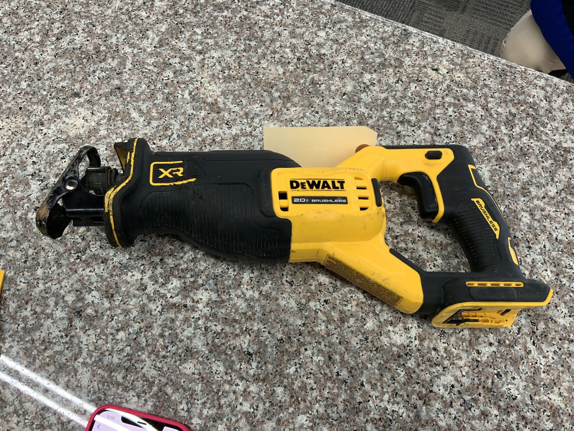 DEWALT 20V MAX XR Cordless Brushless Reciprocating Saw 